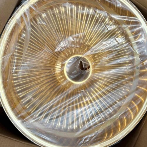 22 inch Center gold daytons